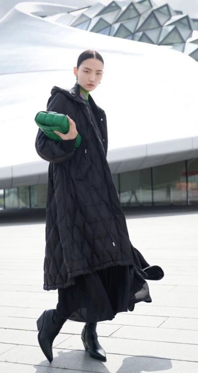 秋冬加拿大女装鹅绒服,中老年女装羽绒服,冬季防寒保暖服装
