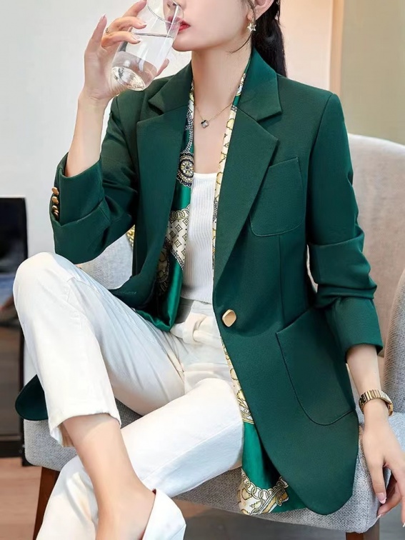 珂雯娜秋冬品牌折扣店女装货源,广州健凡库存尾货女式服装集散中心
