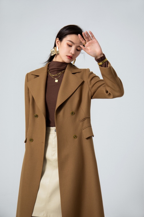 精纺风衣外套品牌折扣女装批发货源,库存尾货份货批发货源